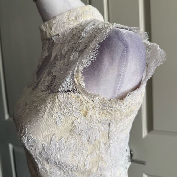 Alexis White and Ivory Lace Bridal Mock Turtleneck Sleeveless Maxi Dress Size XS - Picture 7 of 10
